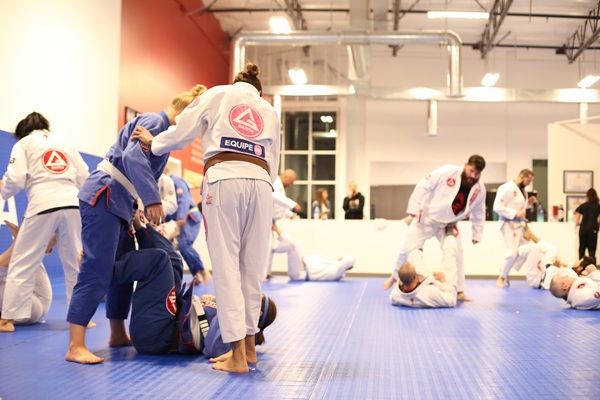 Self defense training women Road Northeast Albuquerque New Mexico