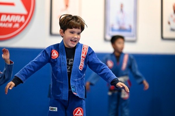 Building confidence in Albuquerque, NM: The benefits of jiu jitsu for kids at Gracie Barra Albuquerque | Phone: +1 (505) 504-2100