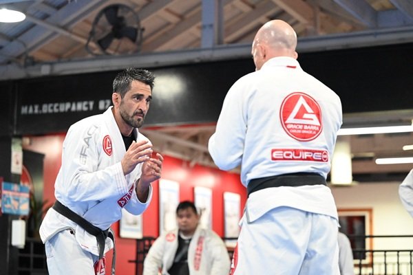 Self-defense strategies for busy professionals: Train at Gracie Barra Albuquerque | Phone: +1 (505) 504-2100