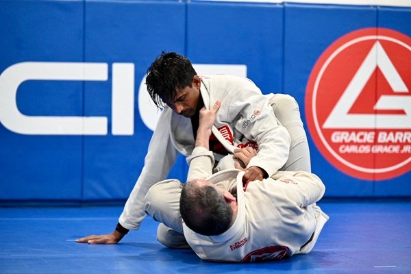 Gracie Barra Albuquerque: How to improve your submission and defense transitions in jiu-jitsu | Phone: +1 (505) 504-2100